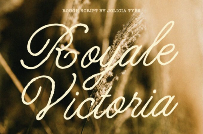 Royale Victoria Font